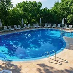 парк одесос - ол инклузив 3* Златни пясъци