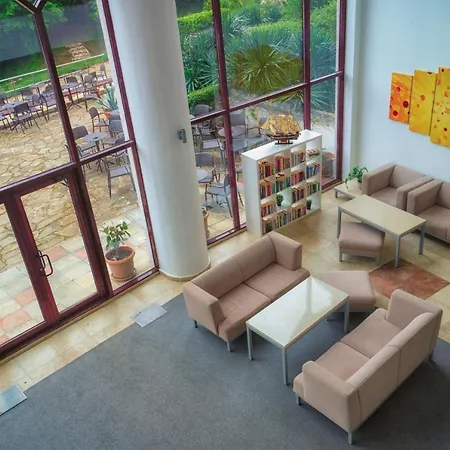 Park Odessos Hotel 4*