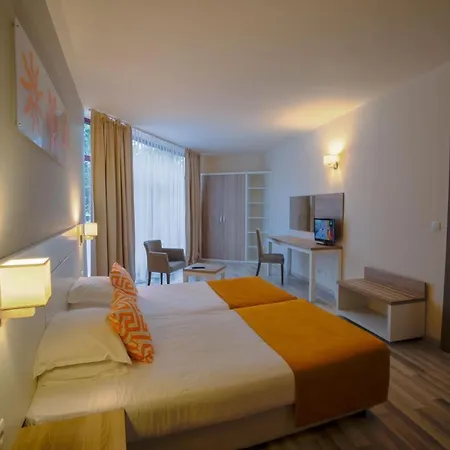 парк одесос - ол инклузив