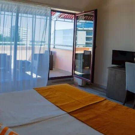 Хотел парк одесос - ол инклузив 3*